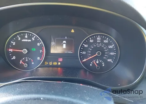 2018 Kia Sportage Lx z USA, uszkodzony, nr VIN KNDPM3AC4J7472918